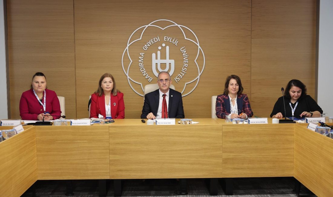 BANÜ’den 5 yıllık YÖKAK başarısı Bandırma Onyedi Eylül Üniversitesi, YÖKAK değerlendirmeleri sonucunda 5 yıl süreyle