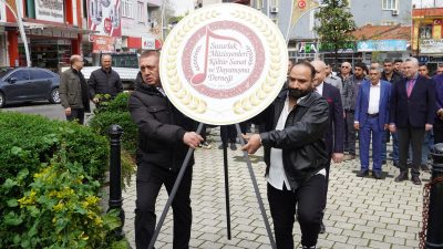 8 Nisan Dünya Romanlar Günü kapsamında Susurluk’ta Atatürk Meydanı’nda düzenlenen