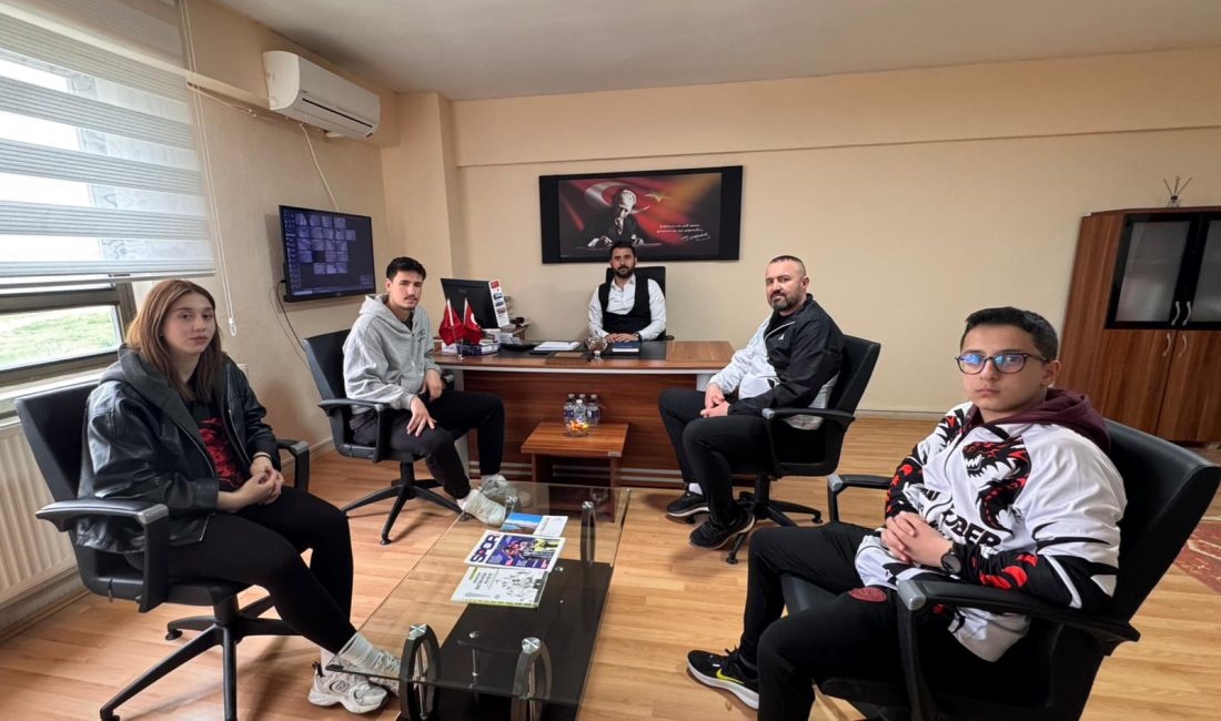 Bandırmalı sporculardan Türkiye ve Dünya arenasında çifte zafer Bandırma Kızıl Ejder Kulübü sporcuları, biri Türkiye şampiyonluğu diğeri dünya