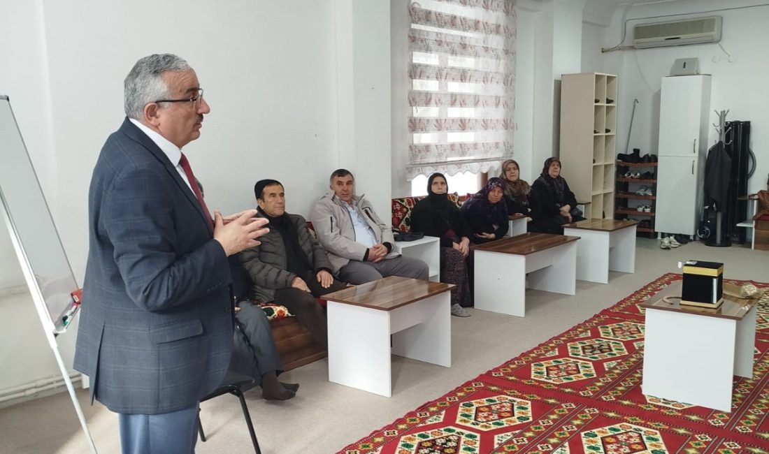 Hac öncesi hazırlıklar Erdek’te anlatıldı Erdek’te düzenlenen seminerde hac ibadetine gidecek vatandaşlara uygulamalı eğitim verildi,