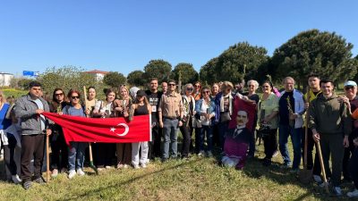 Bandırma’da General Balcı Çamlığı’nda gerçekleştirilen etkinlikte 100’den fazla defne fidanı