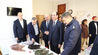 Gönen Kaymakamlığı SODAM El Sanatları Sergisi, protokol ve vatandaşların katılımıyla