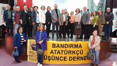 Atatürkçü Düşünce Derneği Bandırma Şubesi’nin düzenlediği seminerde, fibromiyalji hastalığı tüm