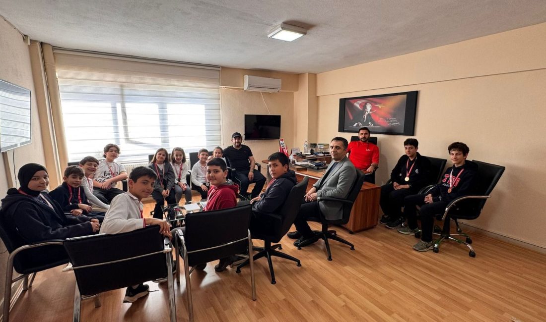 Okul Sporları okçuluk müsabakalarında dereceye giren sporcular, Türkiye Şampiyonası’na katılma