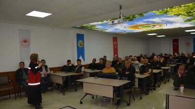 Bandırma’da düzenlenen eğitim programında, kadına yönelik şiddetin önlenmesine yönelik farkındalık