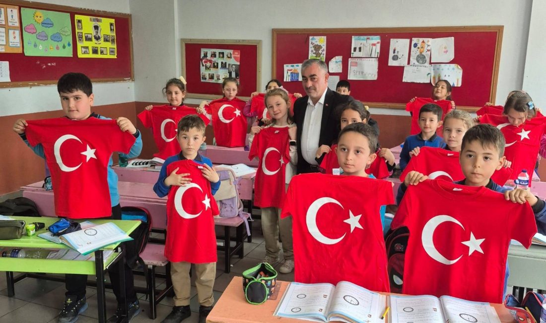 Manyas Belediyesi’nden öğrencilere 23 Nisan hediyesi 23 Nisan Ulusal Egemenlik ve Çocuk Bayramı öncesinde Manyas’ta öğrencilere