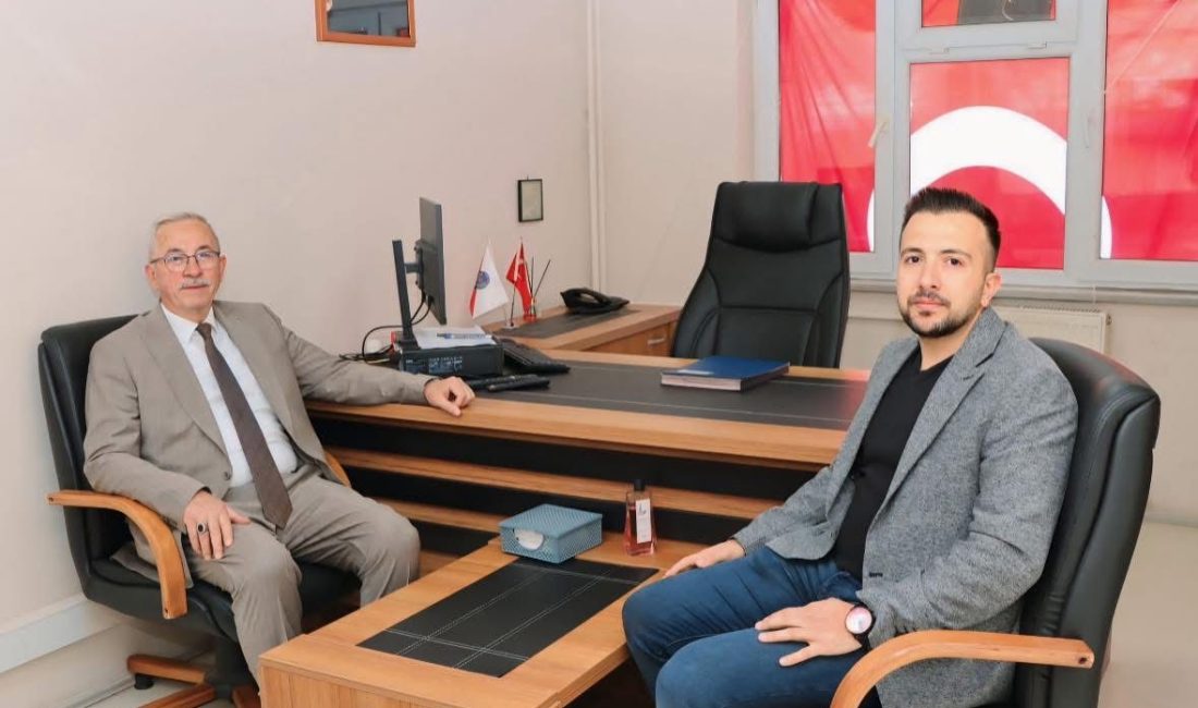 Karışık emniyet mensuplarının haftasını kutladı Erdek Belediye Başkanı Burhan Karışık, Polis Haftası kapsamında emniyet teşkilatını
