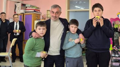 Manyas Belediye Başkanı Ahmet Duru, 2 Nisan Otizm Farkındalık Günü