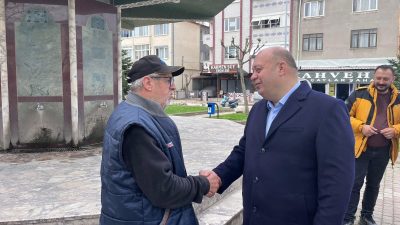 Gönen Belediye Başkanı İbrahim Palaz, Kurtuluş Mahallesi’ndeki Tatlısu Çeşmesi çevresinde
