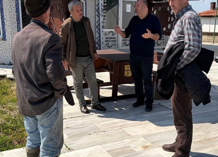 Gönen Belediye Başkanı İbrahim Palaz, Kavakoba Camii’nde yaptığı incelemelerle mahalle