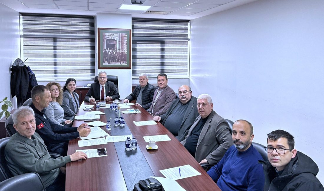 Bandırma’da pazaryerleri için değerlendirme toplantısı Bandırma Belediyesi’nde yapılan toplantıda pazaryerlerinin mevcut durumu ele alınırken, görüşmelerin