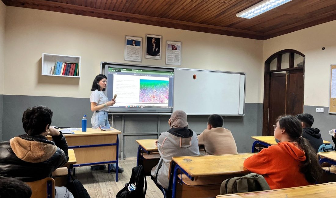 Bandırma Onyedi Eylül Üniversitesi yürütücülüğündeki UMUT PİNA projesi kapsamında öğrenciler,