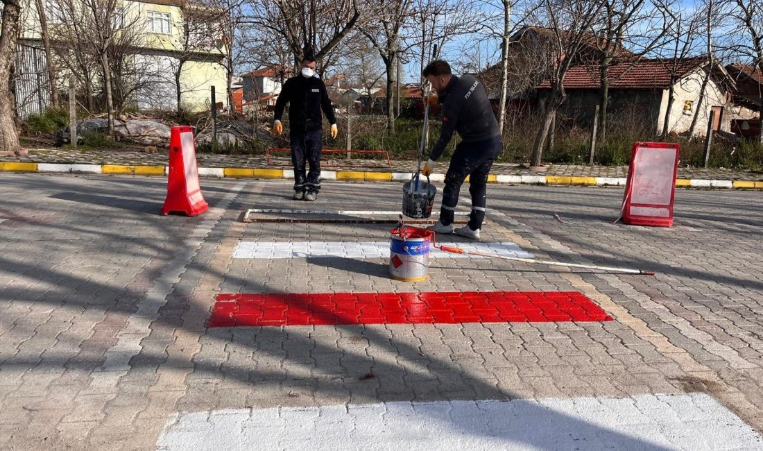 Susurluk’ta hizmet seferberliği Fen İşleri Müdürlüğü ekipleri, Susurluk’un farklı noktalarında yürüttüğü kapsamlı çalışmalarla