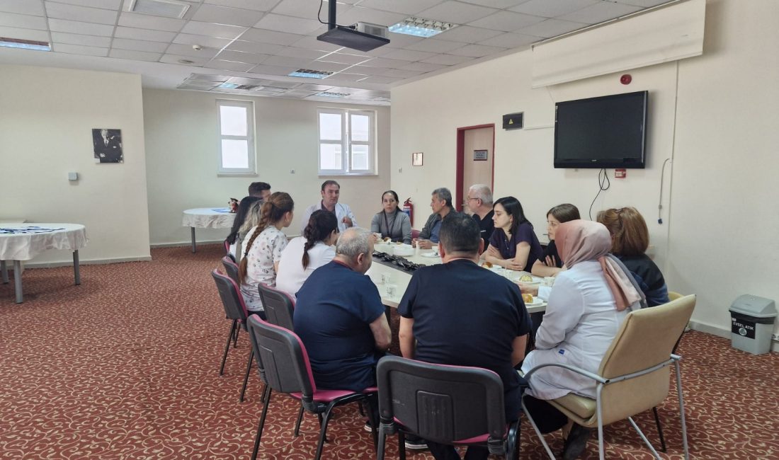 Laboratuvar Çalışanlarının haftası kutlandı Tıbbi Laboratuvar Çalışanları Haftası kapsamında Bandırma Eğitim ve Araştırma Hastanesi’nde