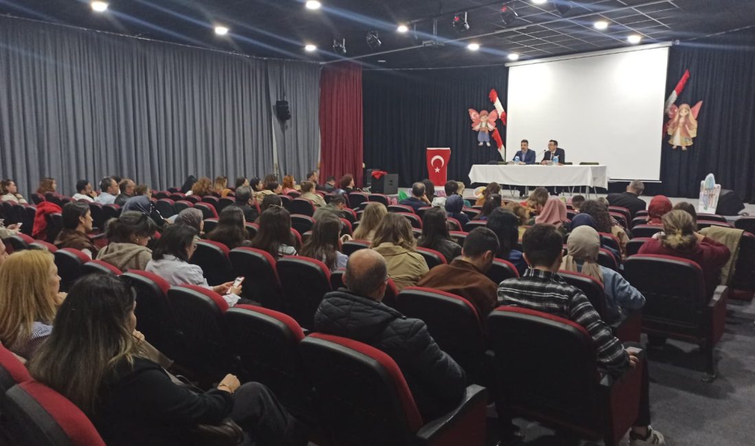 Bandırma’da PDR öğretmenleriyle istişare toplantısı Rehberlik hizmetlerinin etkinliği ve okullarda yürütülecek çalışmalar toplantıda ele alındı.
