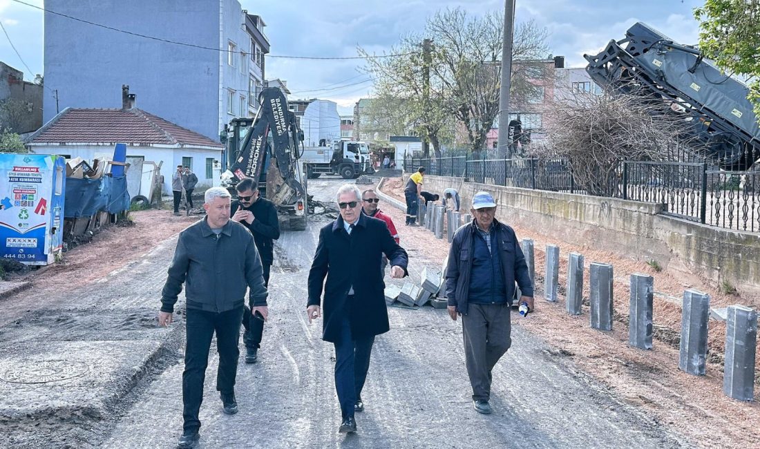 Asfalt sezonu için start verildi Bandırma Belediye Başkanı Dursun Mirza, 100. Yıl Mahallesi’nde başlayan asfalt