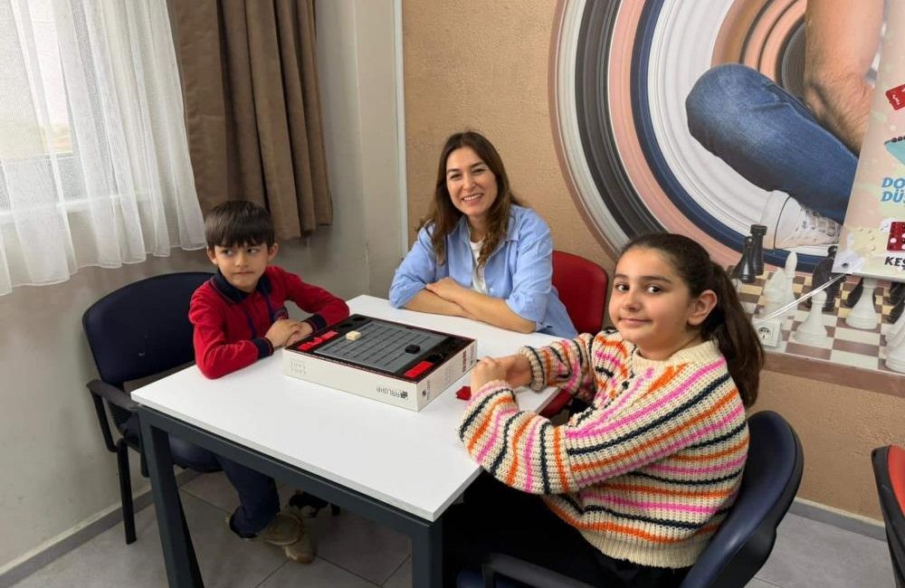 Türkiye Akıl ve Zeka Oyunları İlçe Turnuvaları başladı Milli Eğitim Bakanlığının başlattığı. Türkiye Akıl ve Zeka Oyunları İlçe