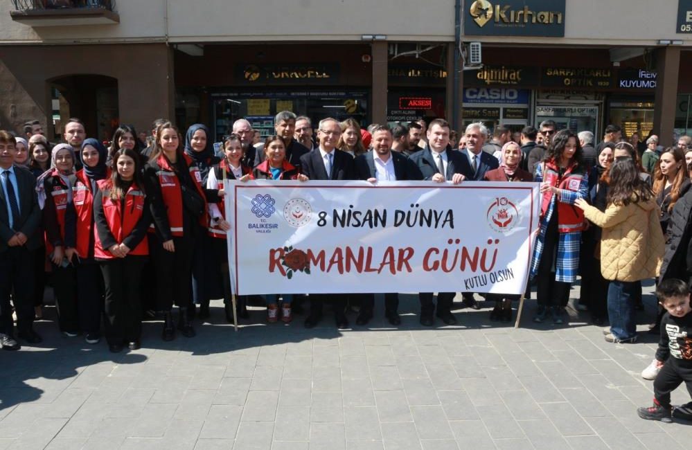 Balıkesir’de “8 Nisan Dünya Romanlar Günü” etkinliklerle kutlandı. Balıkesir Valiliği