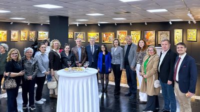 Bandırma Belediyesi’nin kültür ve sanat etkinlikleri kapsamında düzenlenen “Düşlerin Yolculuğu”