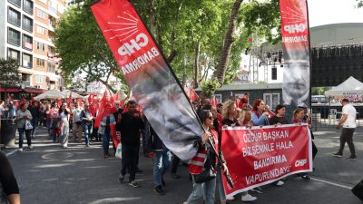CHP Genel Merkezi’nde “mutlak butlan” kararı sonrası yaşanan gelişmelere tepki