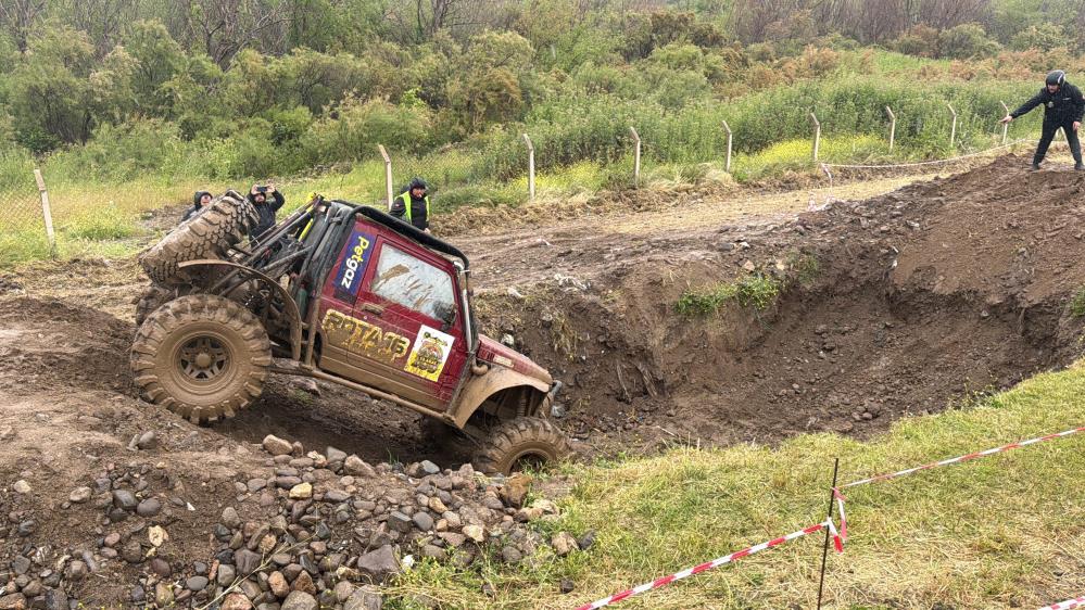 Balıkesir’de adrenalin zirve yaptı Havran ilçesinde düzenlenen geleneksel Motokros ve Off-road Şenliği, görkemli bir