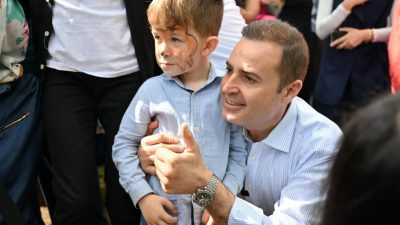 Balıkesir Büyükşehir Belediye Başkanı Ahmet Akın, Engelliler Haftası kapsamında düzenlenen