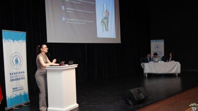 Bandırma Onyedi Eylül Üniversitesi’nde gerçekleştirilen BANÜ 2. Tıp Öğrenci Sempozyumu’nda,