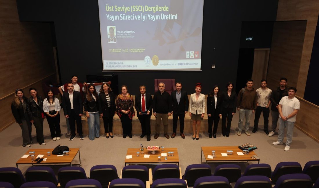 Bandırma’da SSCI dergilerde yayın süreci konuşuldu Bandırma Onyedi Eylül Üniversitesi’nde düzenlenen konferansta, SSCI endeksli dergilerde yayın