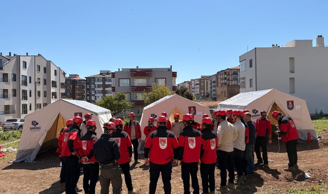 Bandırma Belediyesi ekipleri, Balıkesir İl AFAD eğitmenleri eşliğinde hafif seviye