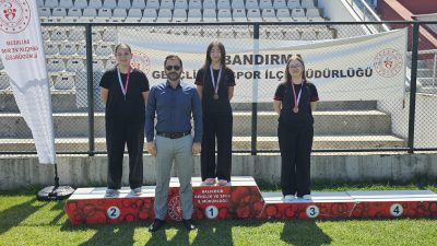 19 Mayıs etkinlikleri kapsamında Bandırma 17 Eylül Stadı’nda düzenlenen Olimpik
