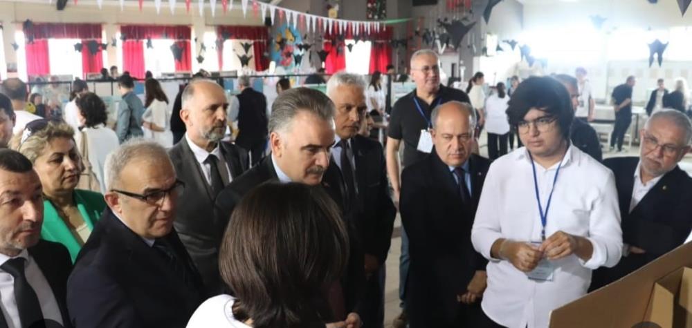 Genç yetenekler projelerini görücüye çıkardı Edremit Bilim ve Sanat Merkezi (BİLSEM) öğrencilerinin hazırladığı yenilikçi projeler,