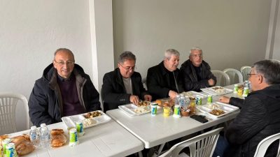 Bandırma Doğanpınar Mahallesi’nde düzenlenen köy hayrı, olumsuz hava şartlarına rağmen