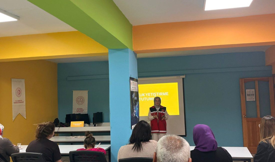 Bigadiç ve Bandırma’dan aile odaklı eğitim iş birliği Bigadiç ve Bandırma Sosyal Hizmet Merkezlerinin ortaklaşa düzenlediği eğitim programında,