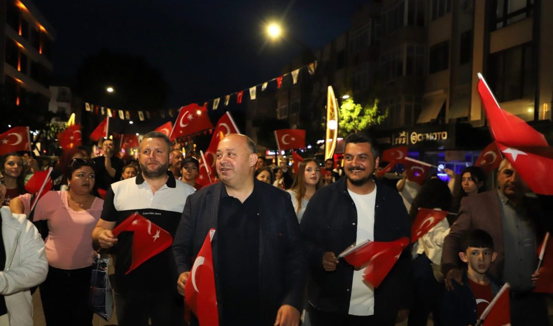 19 Mayıs Gönen’de yürüyüş ve konserle kutlandı Gönen’de düzenlenen 19 Mayıs kutlamalarında binlerce kişi Gençlik Yürüyüşü’nde buluştu.