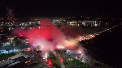 Bandırmaspor Taraftarlar Derneği’nin organize ettiği etkinlikte binlerce vatandaş Cumhuriyet Meydanı