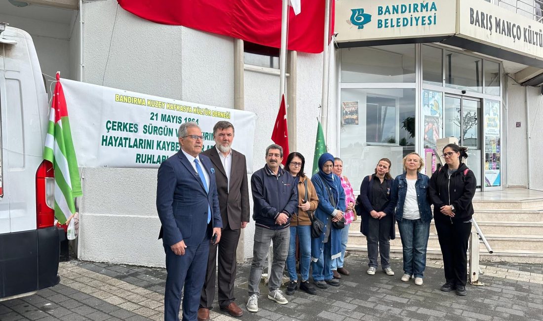 Çerkez sürgününde yaşamını yitirenler anıldı Bandırma Belediye Başkanı Dursun Mirza, Bandırma Kuzey Kafkasya Kültür Derneği