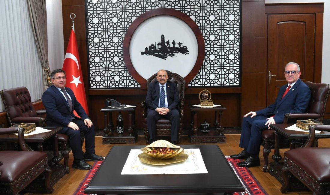 BANÜ ve BAÜN Rektörleri Ustaoğlu ile buluştu BANÜ Rektörü Prof. Dr. İsmail Boz ve Balıkesir Üniversitesi Rektörü