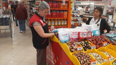 Kurban Bayramı nedeniyle yoğunluk yaşanması beklenen işletmelerde gıda denetimleri gerçekleştirildi.