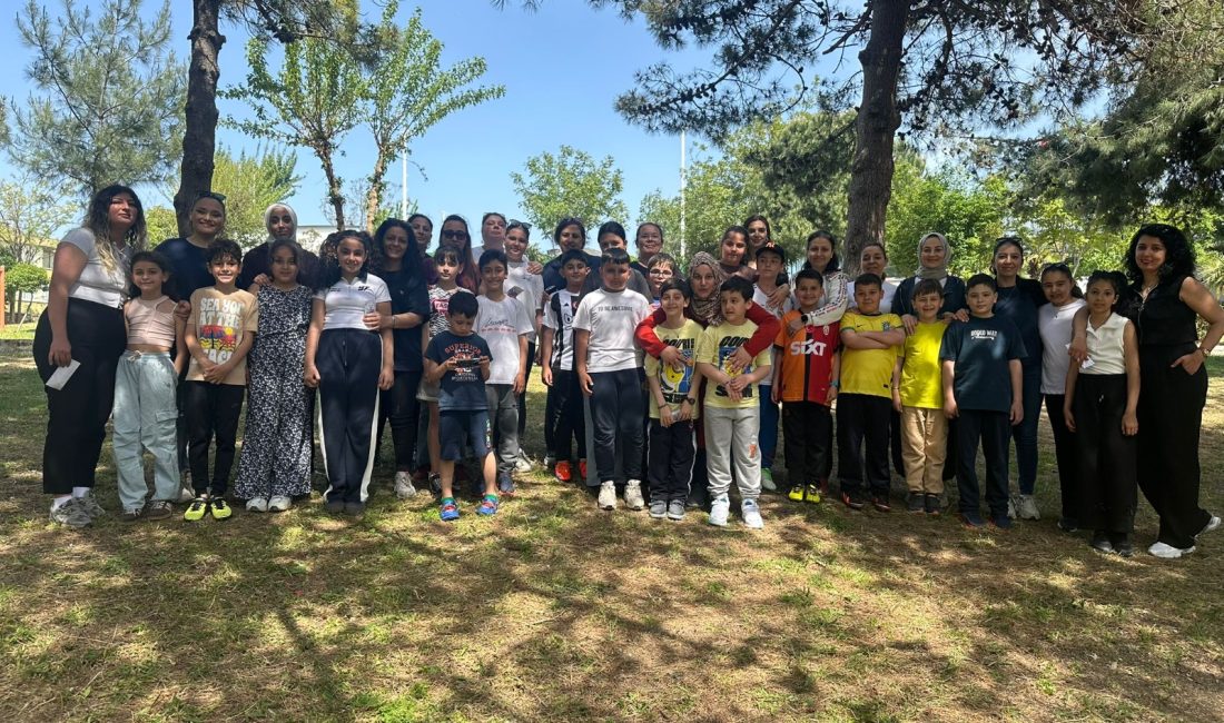 “Ailemle Eğitim Yolculuğum” Projesi kapsamında Hürriyet Parkı’nda buluşan 2/A ve