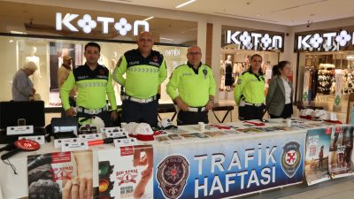 Bandırma İlçe Emniyet Müdürlüğü tarafından Trafik Haftası etkinlikleri kapsamında Liman