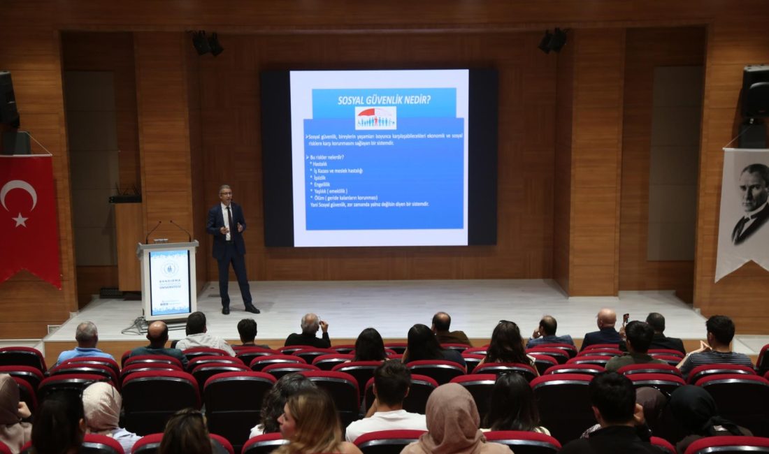 BANÜ’de Sosyal Güvenlik Bilinci Konferansı Sosyal Güvenlik Haftası kapsamında düzenlenen programda öğrenciler, sosyal güvenlik sistemi