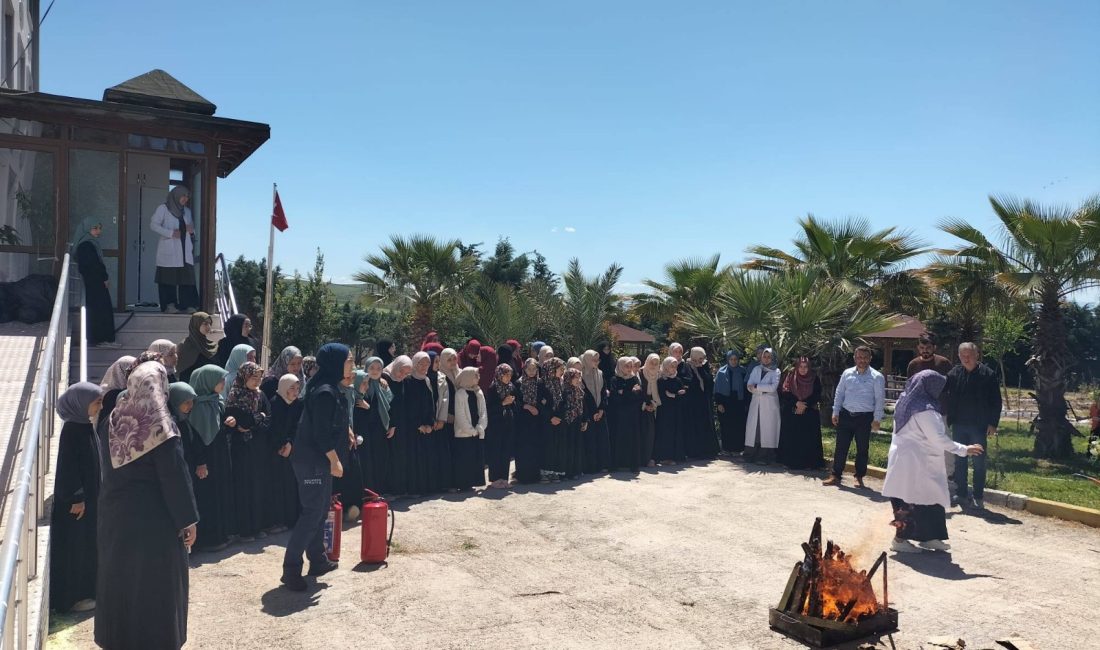 Bandırma İlçe Müftülüğü tarafından Kur’an kursu öğrencilerine yangın anında yapılması