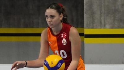Ayvalık ‘ta yetişen genç voleybolcu Minel Yalçın, A Milli Takım’ın