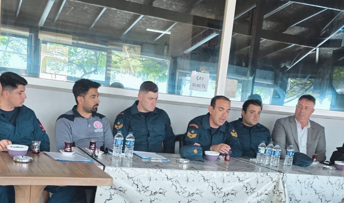 Marmara İlçe Tarım ve Orman Müdürlüğü’nün katılımıyla düzenlenen toplantıda, su