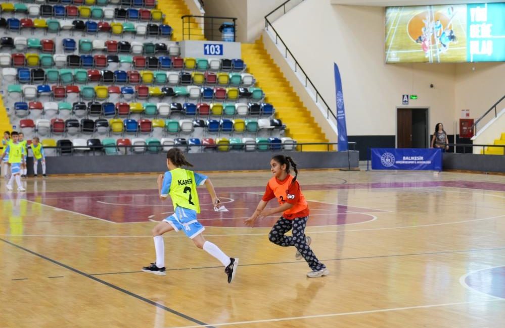 Balıkesir’de Geleneksel Çocuk Oyunları il finalleri heyecanı başladı Balıkesir Gençlik ve Spor İl Müdürlüğü ile İl Milli Eğitim