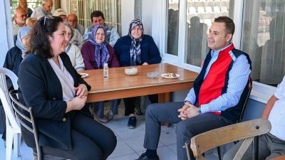 Balıkesir Büyükşehir Belediye Başkanı Ahmet Akın, Susurluk’un Ömerköy Mahallesi’ni ziyaret