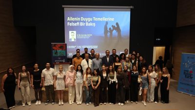 Bandırma Onyedi Eylül Üniversitesi’nde gerçekleştirilen konferansta aile kurumunun duygusal yapısı,