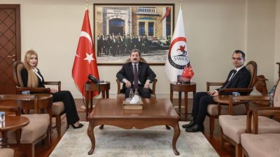  Geçen yıl Samsun’un Ladik ilçesine kaymakam olarak atanan ve görünümüyle