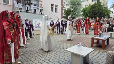 Bandırma Halk Eğitimi Merkezi tarafından düzenlenen Hayat Boyu Öğrenme Şenliği