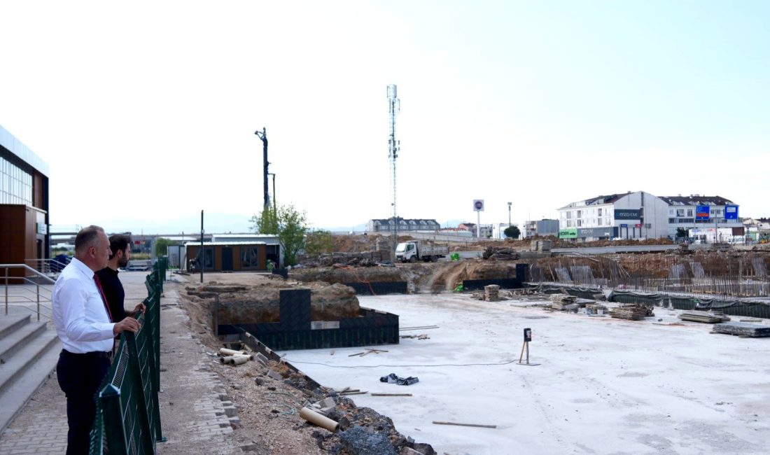 Özalp’ten Bandırma’da Gençlik Merkezi ve Havuz İncelemesi Balıkesir Gençlik ve Spor İl Müdürü Adem Özalp, Bandırma’da yapımı